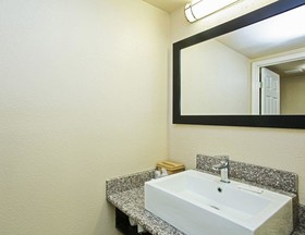 Red Roof Inn Dallas - Richardson