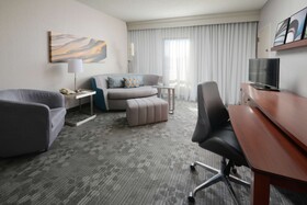 Sonesta Select Dallas Central Expressway