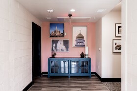 The Bishop Arts Hotel by Bluelofts