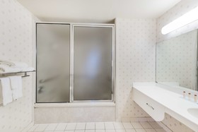 Wingate by Wyndham Dallas Love Field