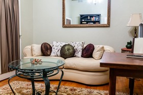 Courthouse Suites