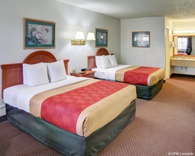 Super 8 by Wyndham Decatur Texas