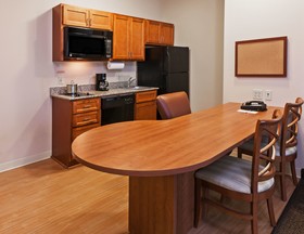 Candlewood Suites DEER PARK