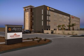 La Quinta Inn & Suites By Wyndham Del Rio