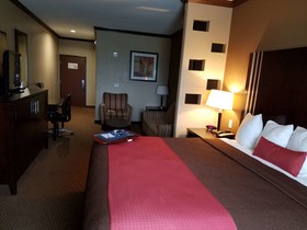 Best Western Plus Texoma Hotel & Suites