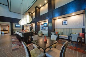 Hampton Inn & Suites Denison
