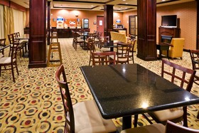Comfort Inn & Suites Denison - Lake Texoma