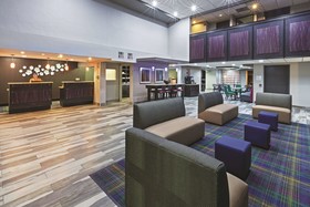 La Quinta Inn & Suites by Wyndham Denison - N. Lake Texoma