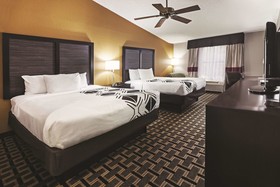La Quinta Inn & Suites by Wyndham Denison - N. Lake Texoma