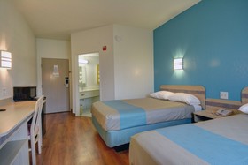 Motel 6 Denison