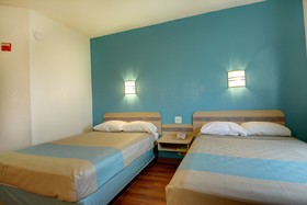 Motel 6 Denison