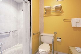 Economy Inn & Suites