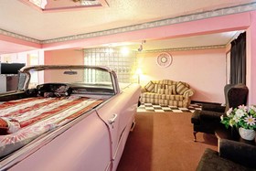 Economy Inn & Suites
