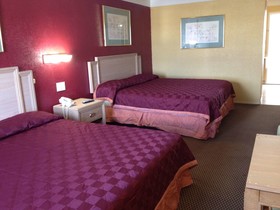 Economy Inn & Suites