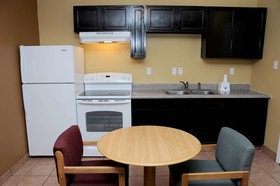 Economy Inn & Suites