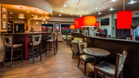 Best Western Premier Crown Chase Inn & Suites