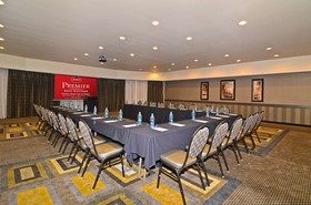 Best Western Premier Crown Chase Inn & Suites