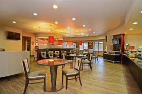 Best Western Premier Crown Chase Inn & Suites