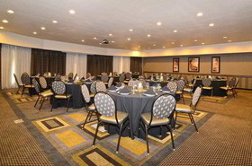 Best Western Premier Crown Chase Inn & Suites