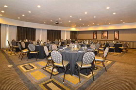 Best Western Premier Crown Chase Inn & Suites