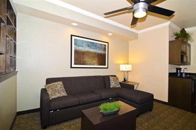 Best Western Premier Crown Chase Inn & Suites