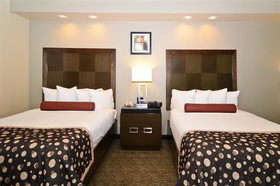 Best Western Premier Crown Chase Inn & Suites