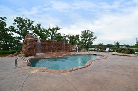 Best Western Premier Crown Chase Inn & Suites