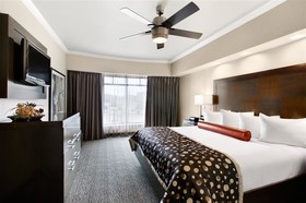 Best Western Premier Crown Chase Inn & Suites