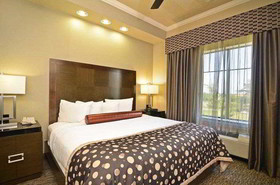 Best Western Premier Crown Chase Inn & Suites