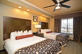 Best Western Premier Crown Chase Inn & Suites