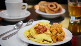 Best Western Premier Crown Chase Inn & Suites
