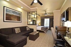 Best Western Premier Crown Chase Inn & Suites