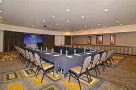 Best Western Premier Crown Chase Inn & Suites