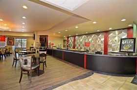 Best Western Premier Crown Chase Inn & Suites