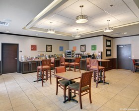 Comfort Inn & Suites Near Lake Lewisville