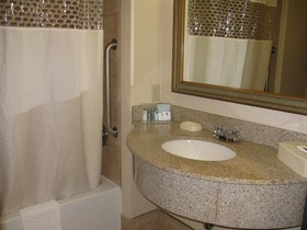 Hampton Inn & Suites Denton