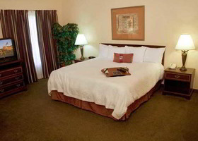 Hampton Inn & Suites Denton