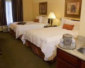 Hampton Inn & Suites Denton