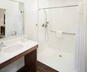 Hampton Inn & Suites Denton