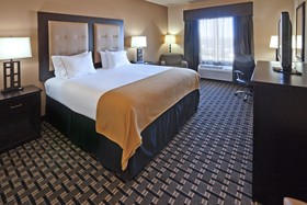 Holiday Inn Express Hotel & Suites Denton-Unt-Twu