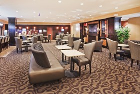 Holiday Inn Express Hotel & Suites Denton-Unt-Twu