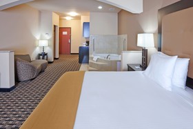 Holiday Inn Express Hotel & Suites Denton-Unt-Twu