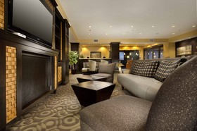 Holiday Inn Express Hotel & Suites Denton-Unt-Twu
