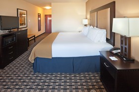 Holiday Inn Express Hotel & Suites Denton-Unt-Twu