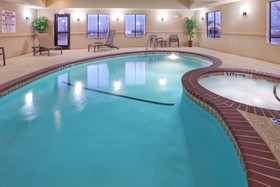 Holiday Inn Express Hotel & Suites Denton-Unt-Twu