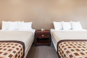 Deluxe Inn Denton