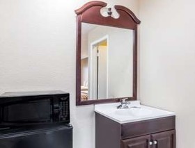 Deluxe Inn Denton