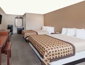 Deluxe Inn Denton