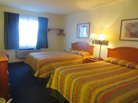 Super 8 by Wyndham Denton