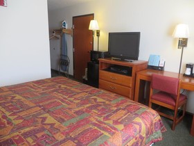 Super 8 by Wyndham Denton